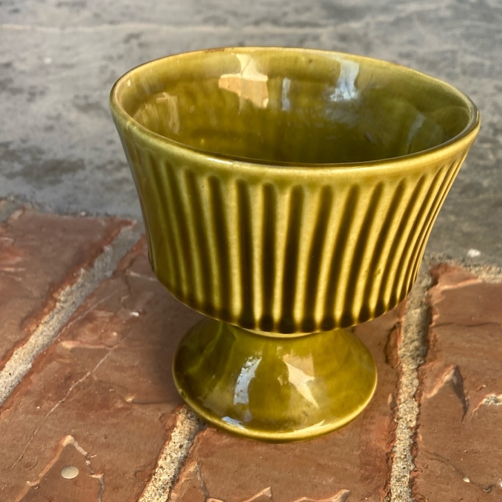 MCM Olive Green Pedestal Planter, Floraline 470 USA